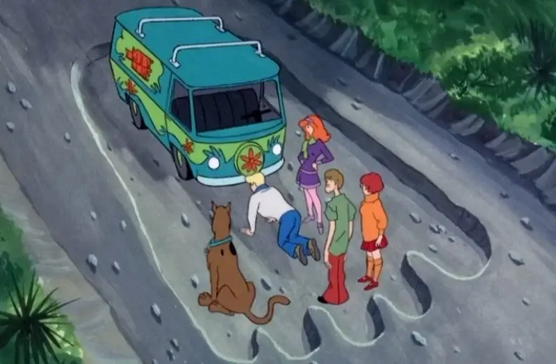 Mystery Machine in one big footprint